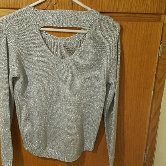 Top - Picture 2 of 2